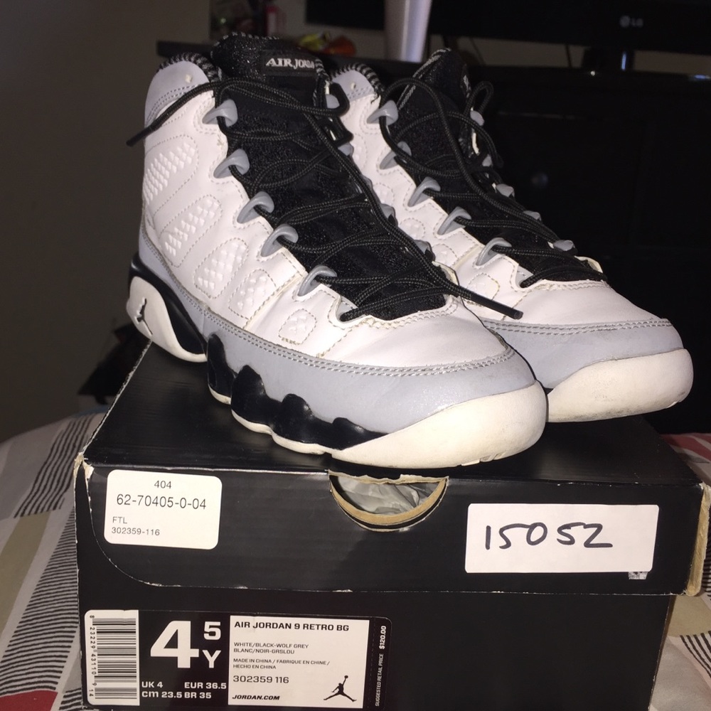 Jordan 9 size 4.5